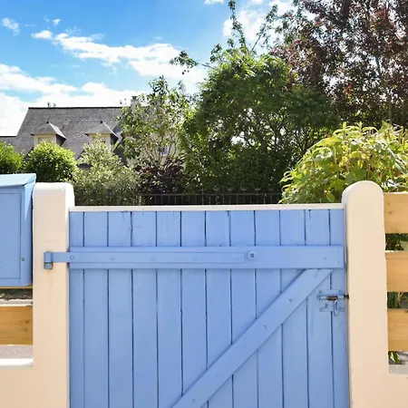 Stunning In With Kitchen